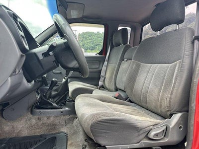 2000 Nissan Frontier 4WD XE