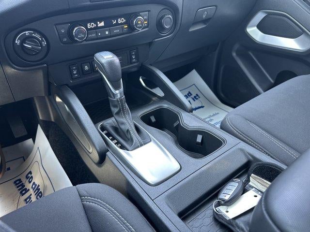 2022 Nissan Frontier Crew Cab 4x4 SV Auto