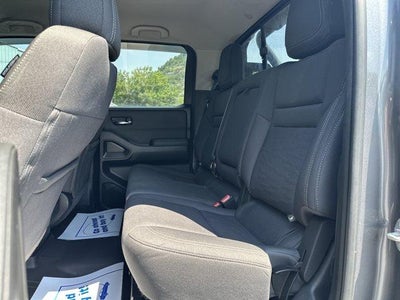 2022 Nissan Frontier Crew Cab 4x4 SV Auto