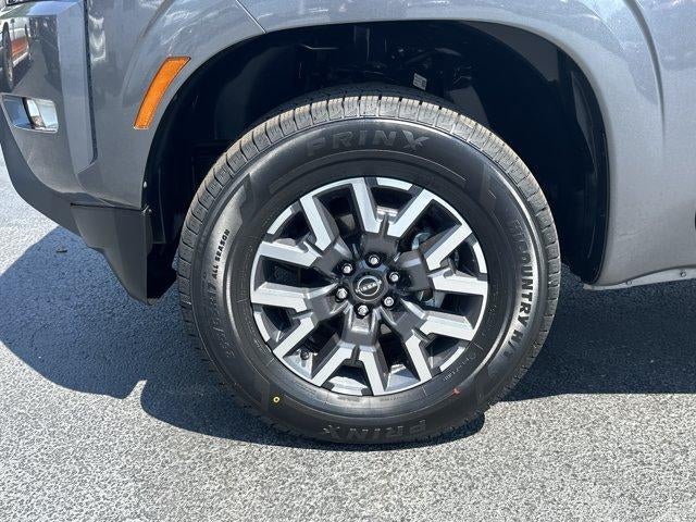 2022 Nissan Frontier Crew Cab 4x4 SV Auto