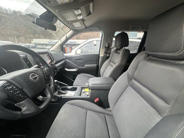 2022 Nissan Frontier Crew Cab 4x4 SV Auto