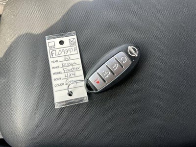 2022 Nissan Frontier Crew Cab 4x4 SV Auto