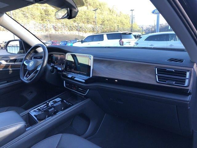 2024 Volkswagen Atlas 2.0T SE w/Technology 4MOTION