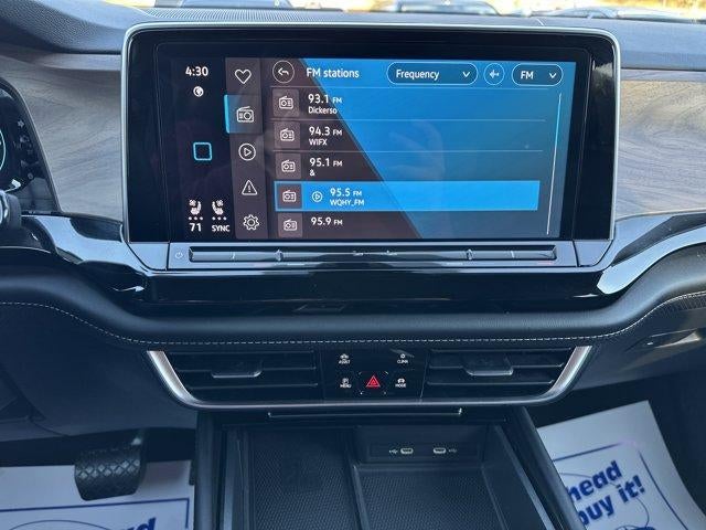 2024 Volkswagen Atlas 2.0T SE w/Technology 4MOTION