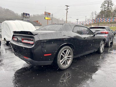 2019 Dodge Challenger SXT AWD