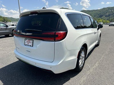 2023 Chrysler Pacifica Touring L FWD