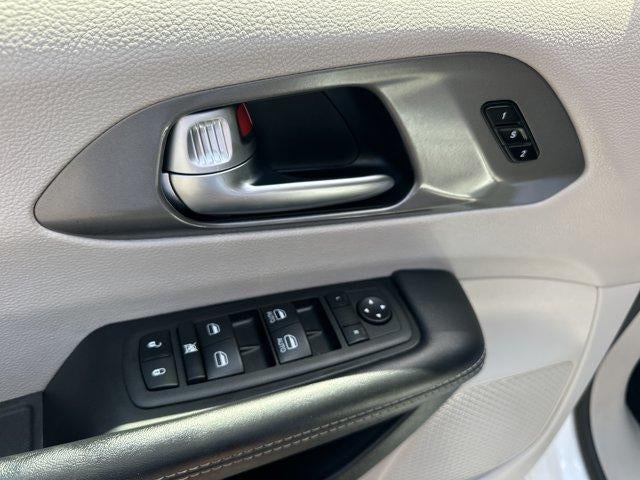 2023 Chrysler Pacifica Touring L FWD