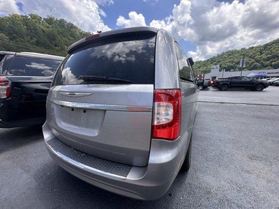 2016 Chrysler Town & Country 4dr Wgn Touring