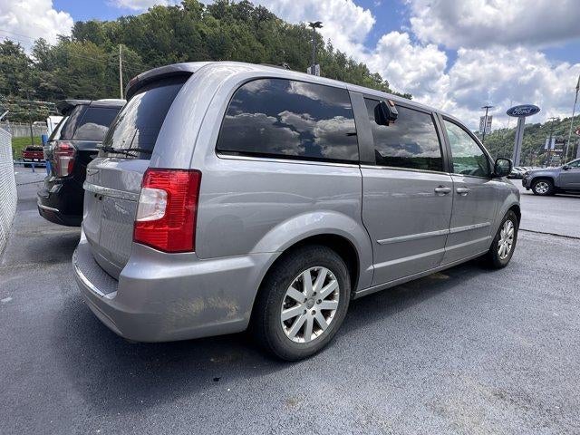 2016 Chrysler Town & Country 4dr Wgn Touring