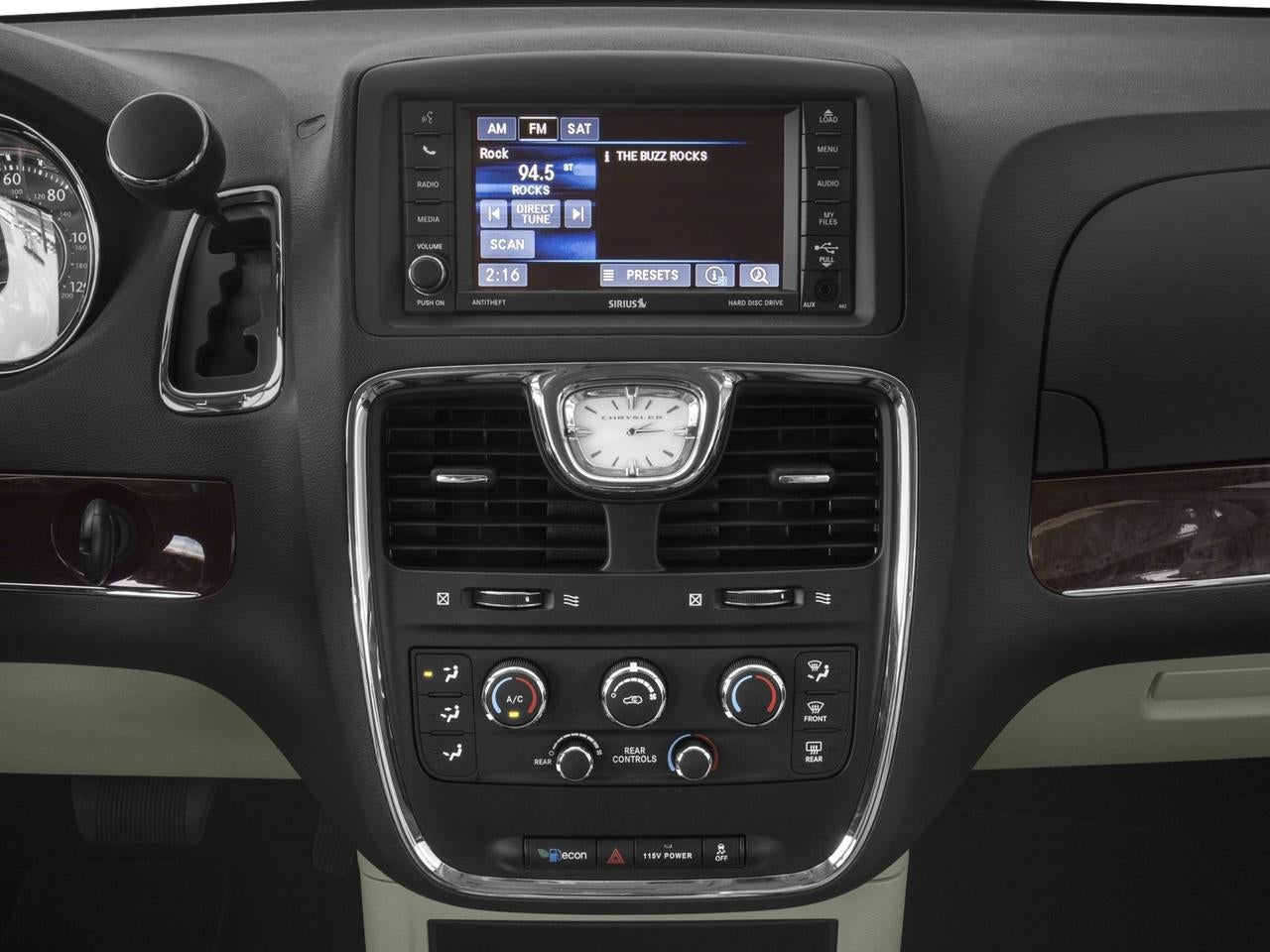 2016 Chrysler Town & Country 4dr Wgn Touring