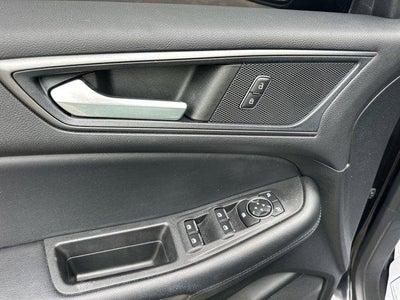 2022 Ford Edge SE AWD