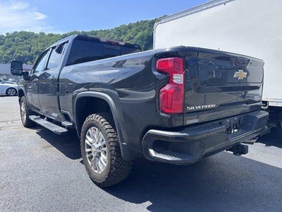 2022 Chevrolet Silverado 2500 HD Crew Cab Standard Box 4-Wheel Drive High Country
