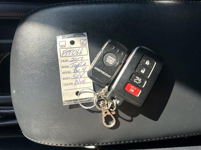 2017 Toyota RAV4 SE AWD (Natl)