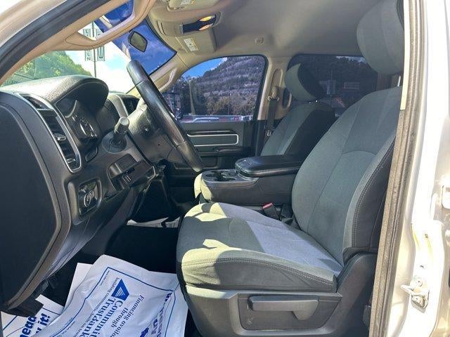 2019 RAM 2500 Big Horn 4x4 Crew Cab 6'4" Box
