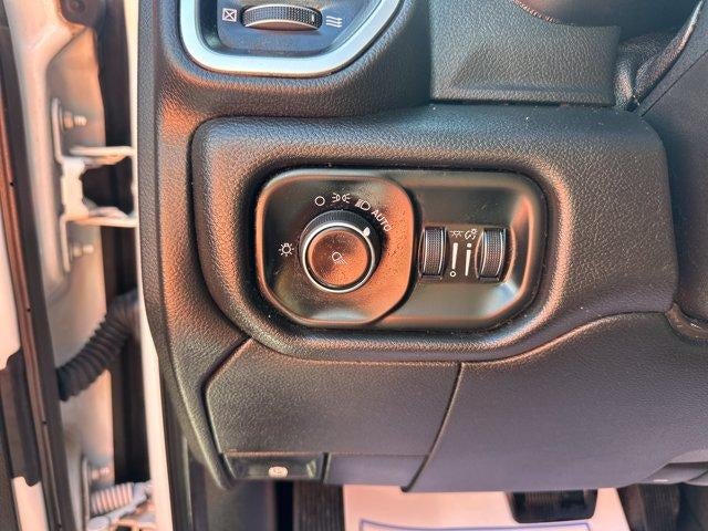 2019 RAM 2500 Big Horn 4x4 Crew Cab 6'4" Box