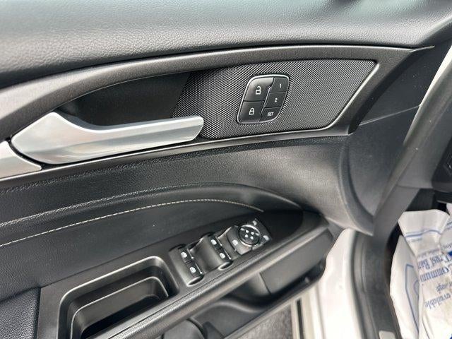 2019 Ford Fusion Titanium FWD