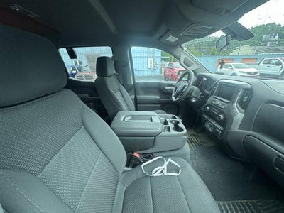 2020 Chevrolet Silverado 1500 Crew Cab Short Box 4-Wheel Drive Custom