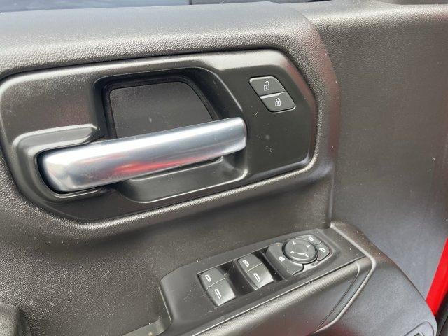 2021 Chevrolet Silverado 1500 Crew Cab Short Box 4-Wheel Drive Custom Trail Boss