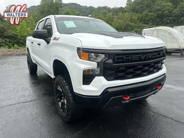 2024 Chevrolet Silverado 1500 Crew Cab Short Box 4-Wheel Drive Custom Trail Boss
