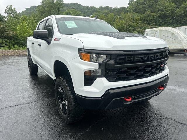 2024 Chevrolet Silverado 1500 Crew Cab Short Box 4-Wheel Drive Custom Trail Boss