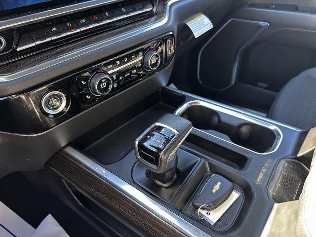 2022 Chevrolet Silverado 1500 Crew Cab Short Box 4-Wheel Drive LT Trail Boss