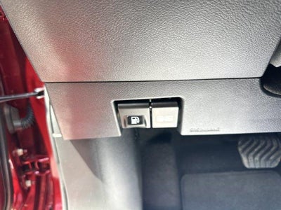 2025 Nissan Versa SR CVT