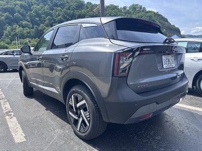 2025 Nissan Kicks SV FWD