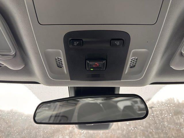 2023 Toyota Camry SE Auto (SE)