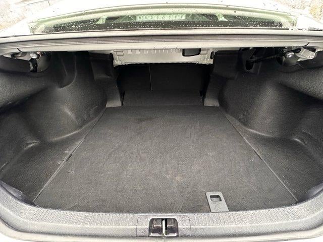 2023 Toyota Camry SE Auto (SE)