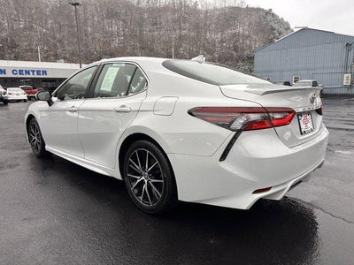 2023 Toyota Camry SE Auto (SE)