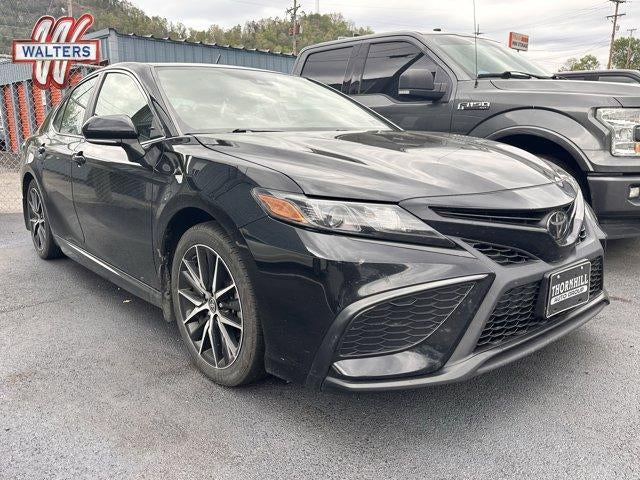 2024 Toyota Camry SE Auto (SE)