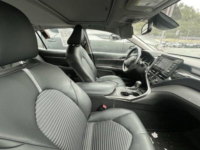 2024 Toyota Camry SE Auto (SE)