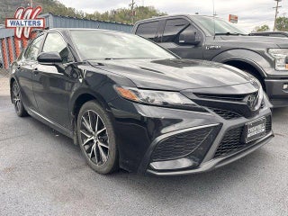 2024 Toyota Camry SE Auto (SE)