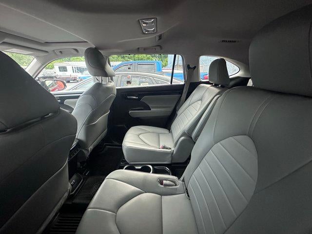 2022 Toyota Highlander XLE AWD (Natl)