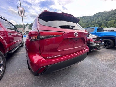 2022 Toyota Highlander XLE AWD (Natl)