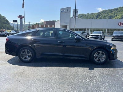 2022 Kia K5 LXS Auto FWD