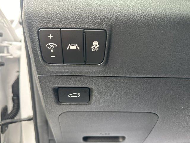 2022 Kia K5 LXS Auto FWD