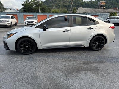 2022 Toyota Corolla SE Nightshade CVT (Natl)