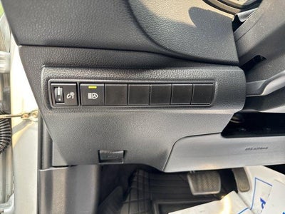 2022 Toyota Corolla SE Nightshade CVT (Natl)