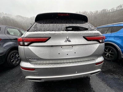 2022 Mitsubishi Outlander SE S-AWC