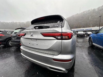 2022 Mitsubishi Outlander SE S-AWC
