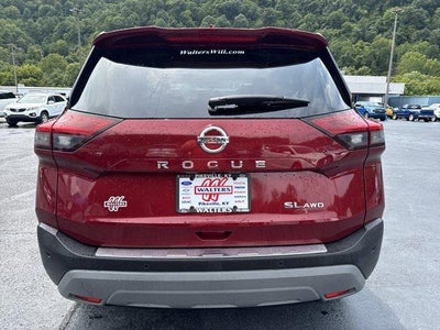 2021 Nissan Rogue AWD SL