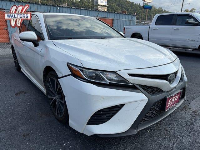 2018 Toyota Camry SE Auto (SE)