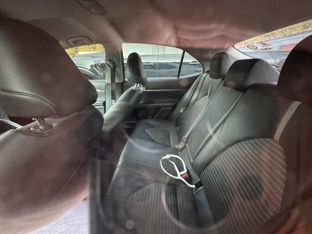 2018 Toyota Camry SE Auto (SE)