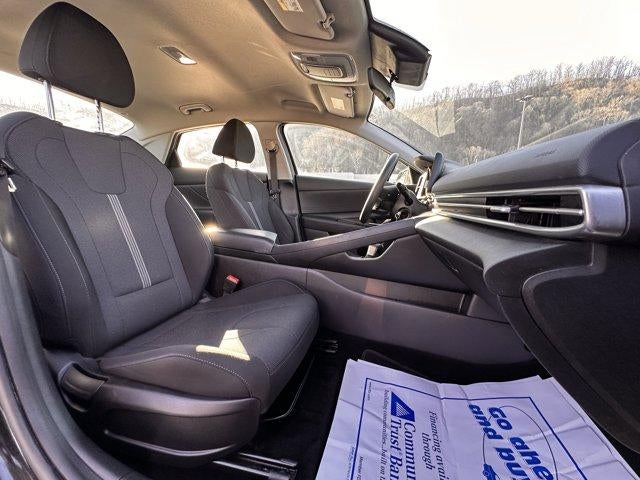 2021 Hyundai ELANTRA SE IVT