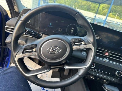 2023 Hyundai ELANTRA SEL IVT