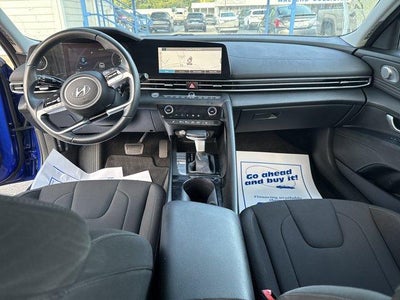 2023 Hyundai ELANTRA SEL IVT