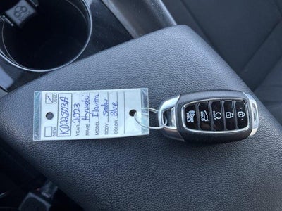 2023 Hyundai ELANTRA SEL IVT