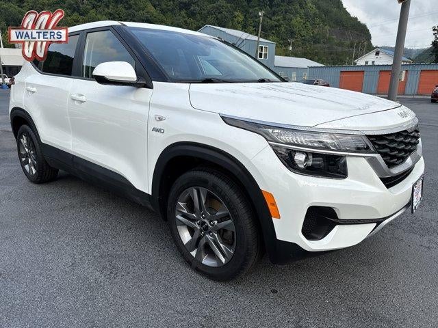 2023 Kia Seltos LX IVT AWD