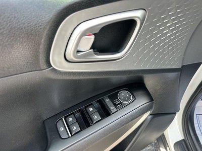 2024 Kia Soul LX IVT